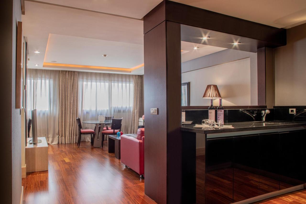 וייאדוליד Washington Parquesol Suites & Hotel מראה חיצוני תמונה