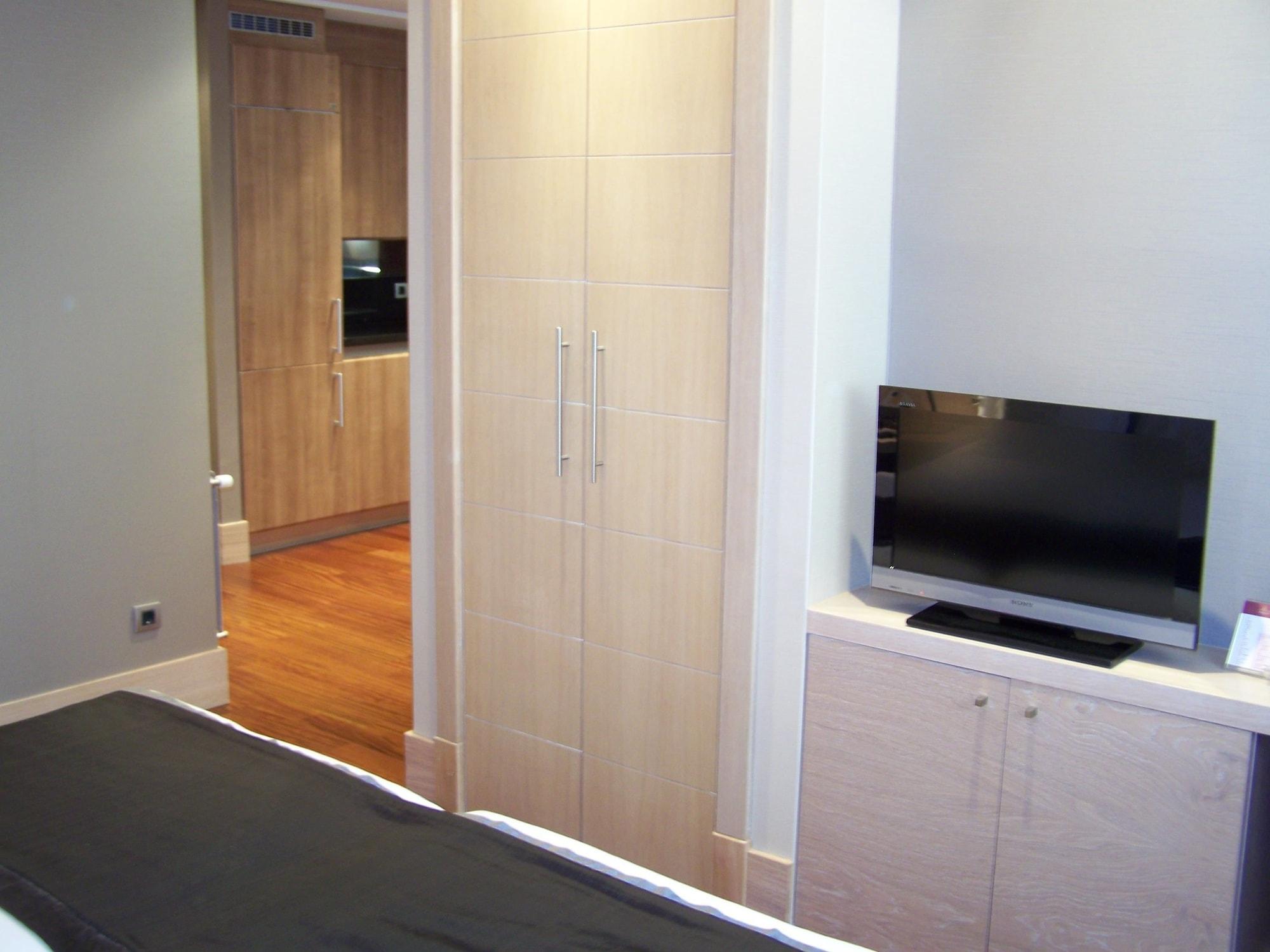 וייאדוליד Washington Parquesol Suites & Hotel מראה חיצוני תמונה
