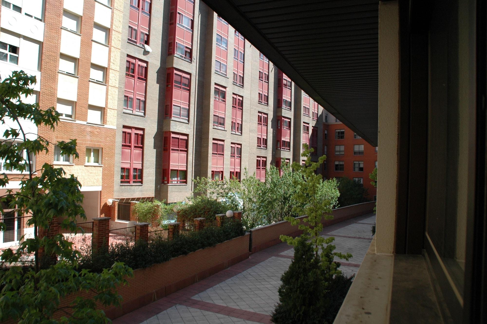 וייאדוליד Washington Parquesol Suites & Hotel מראה חיצוני תמונה